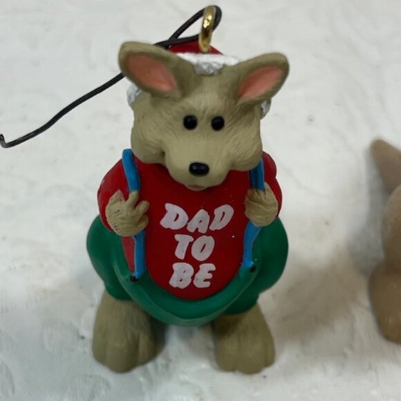 VTG Set of Christmas 1991"Mom & Dad To Be" Kangaroo Hanging Tree Ornaments 2.25" - Picture 3 of 8
